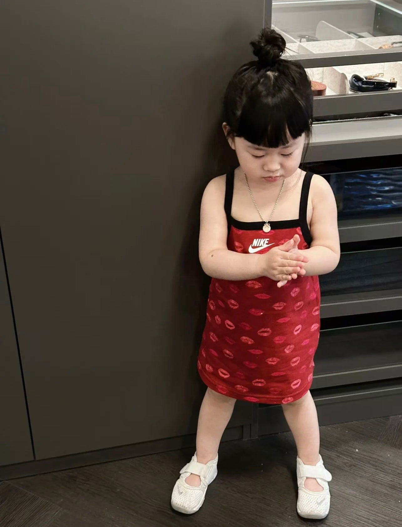 J490 NK千玺吊带连衣裙
