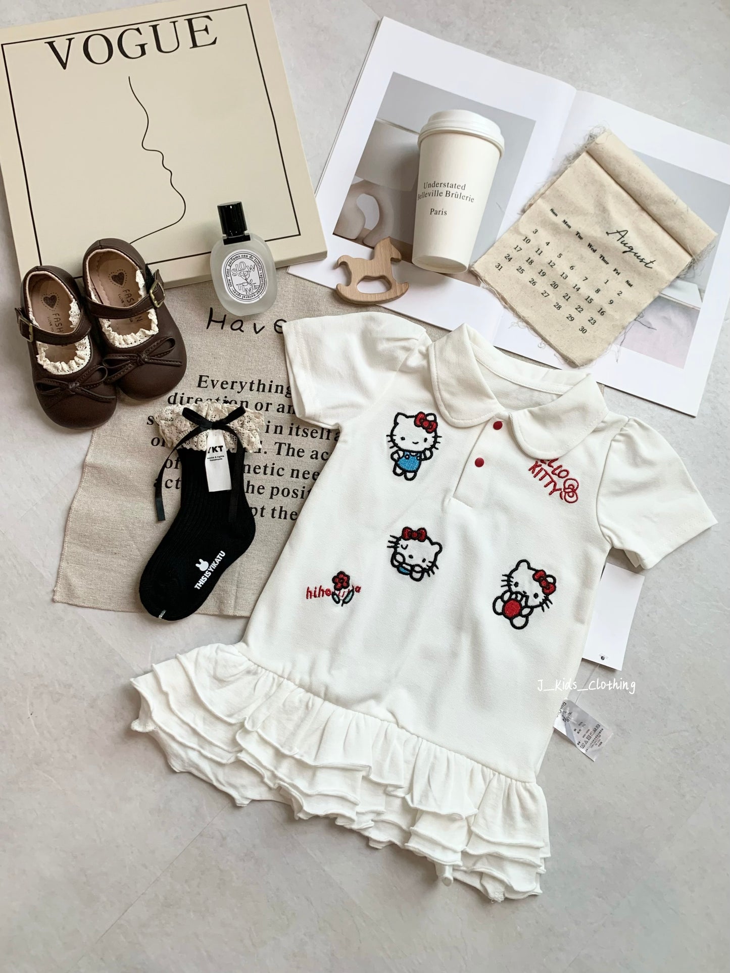 J487 Hello Kitty刺绣蛋糕连衣裙