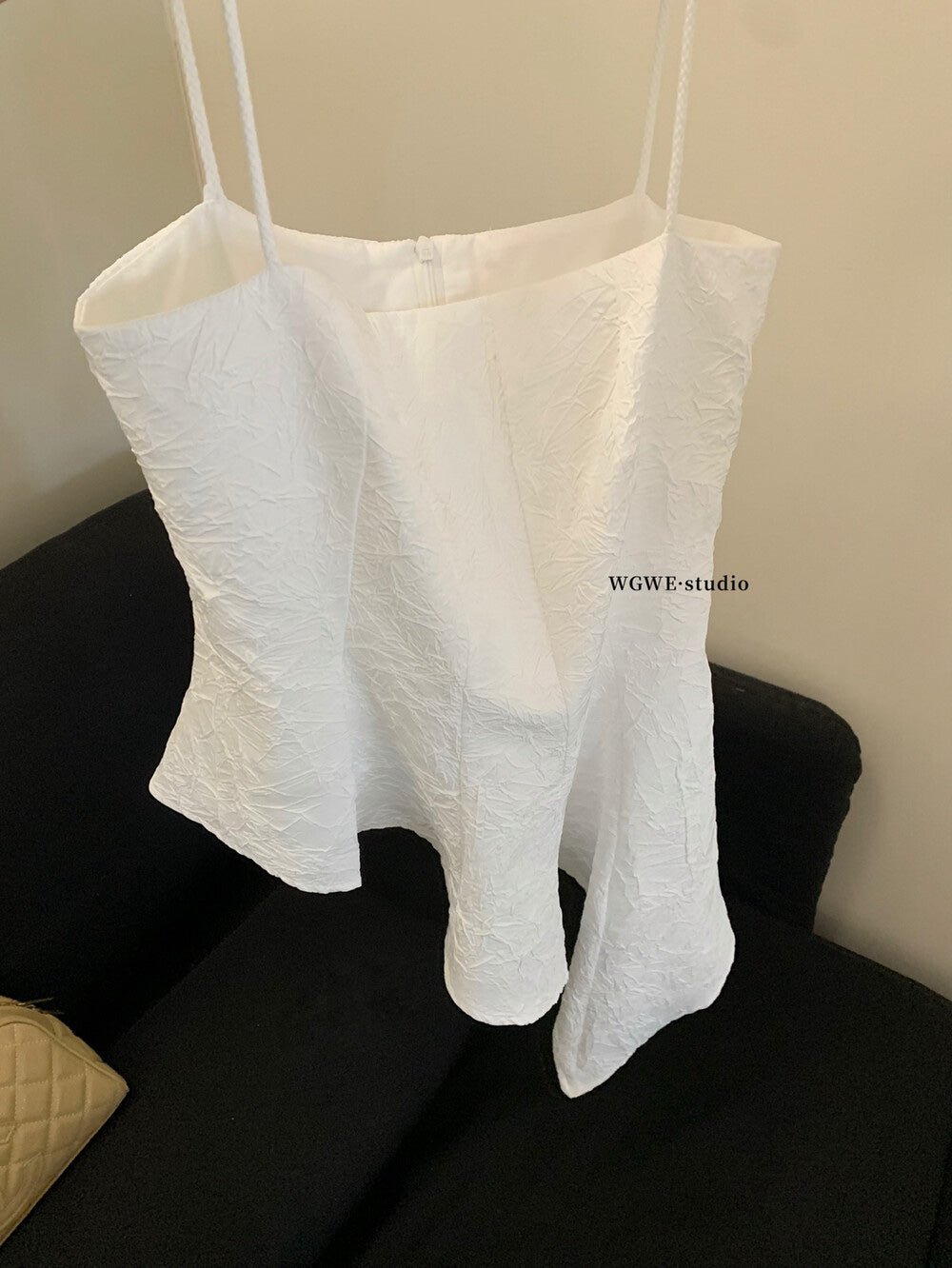 【现货】W5565 立体皱褶吊带上衣