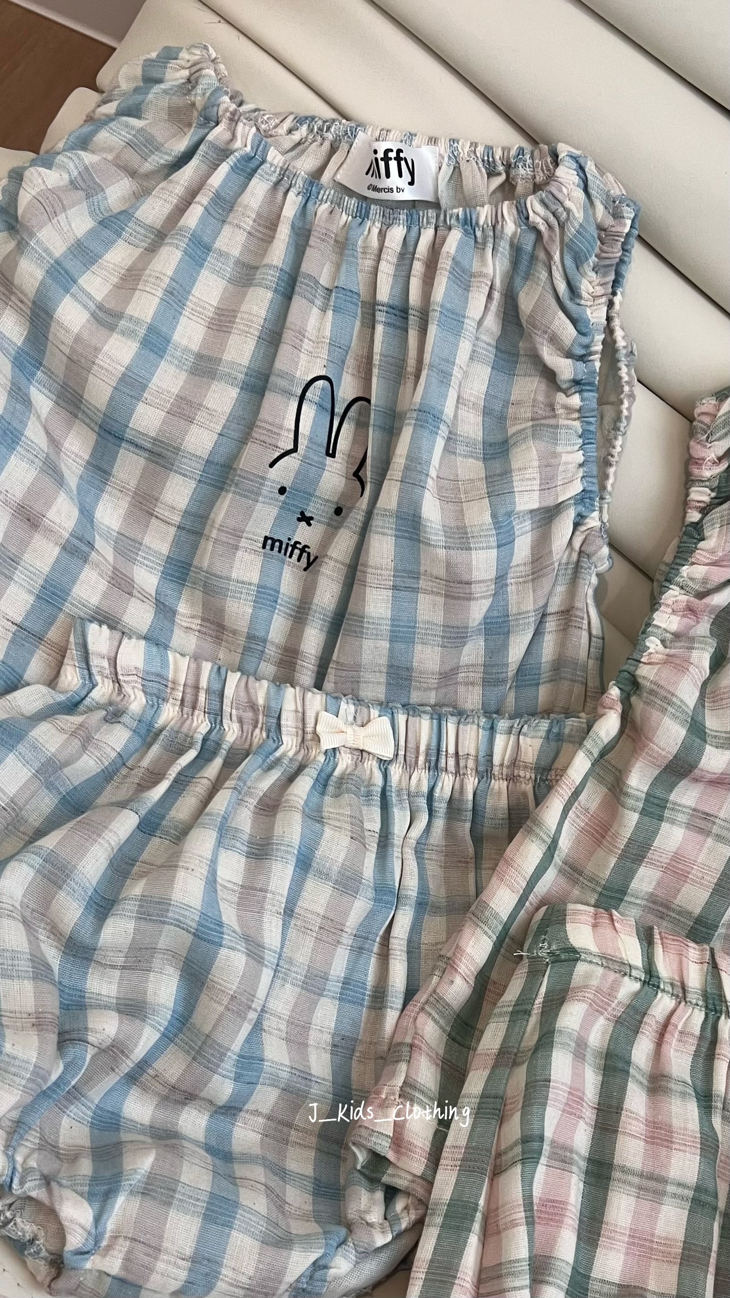 J81 米菲格子无袖套装