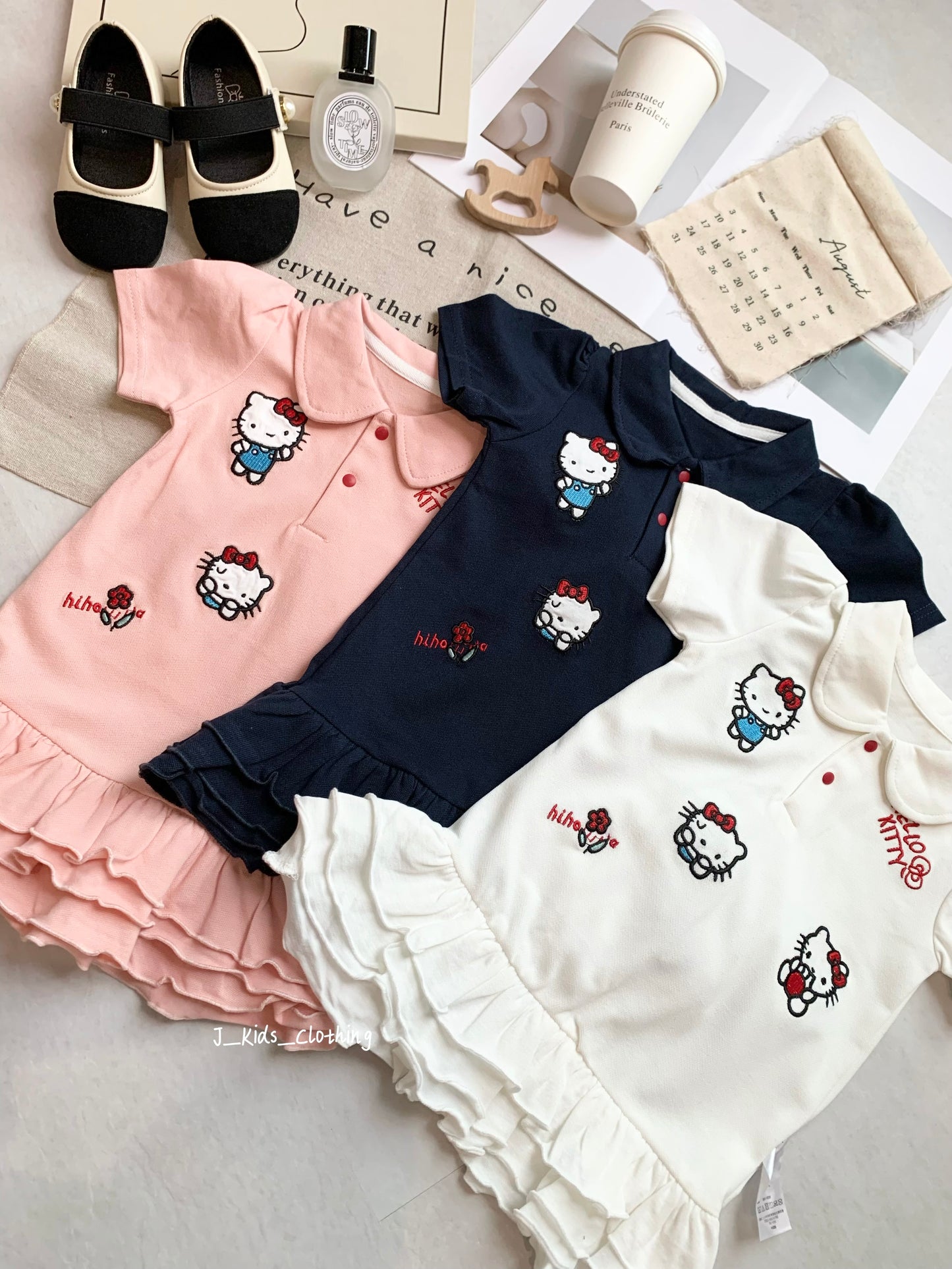 J487 Hello Kitty刺绣蛋糕连衣裙