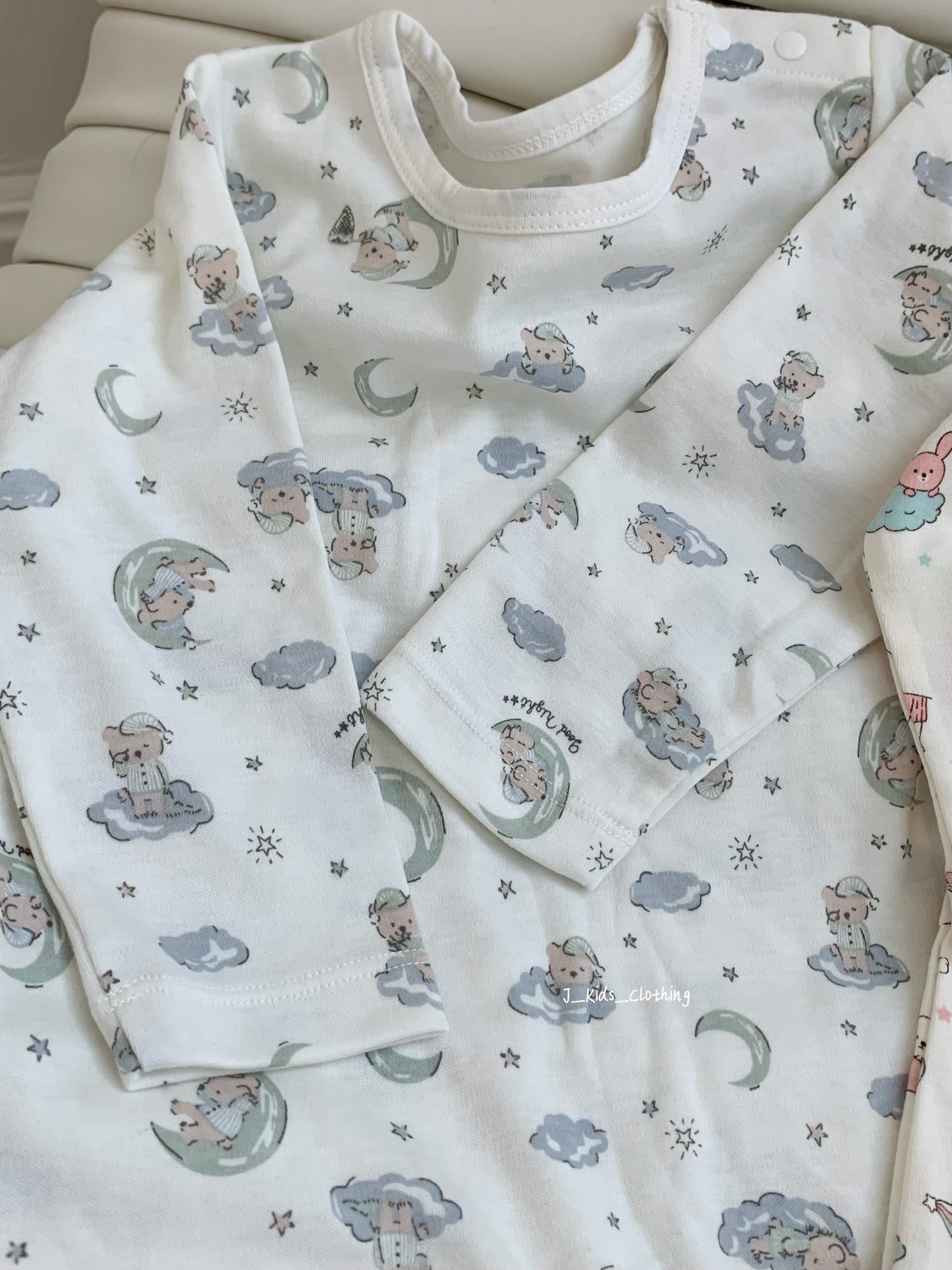 J260 日单长爬家居服