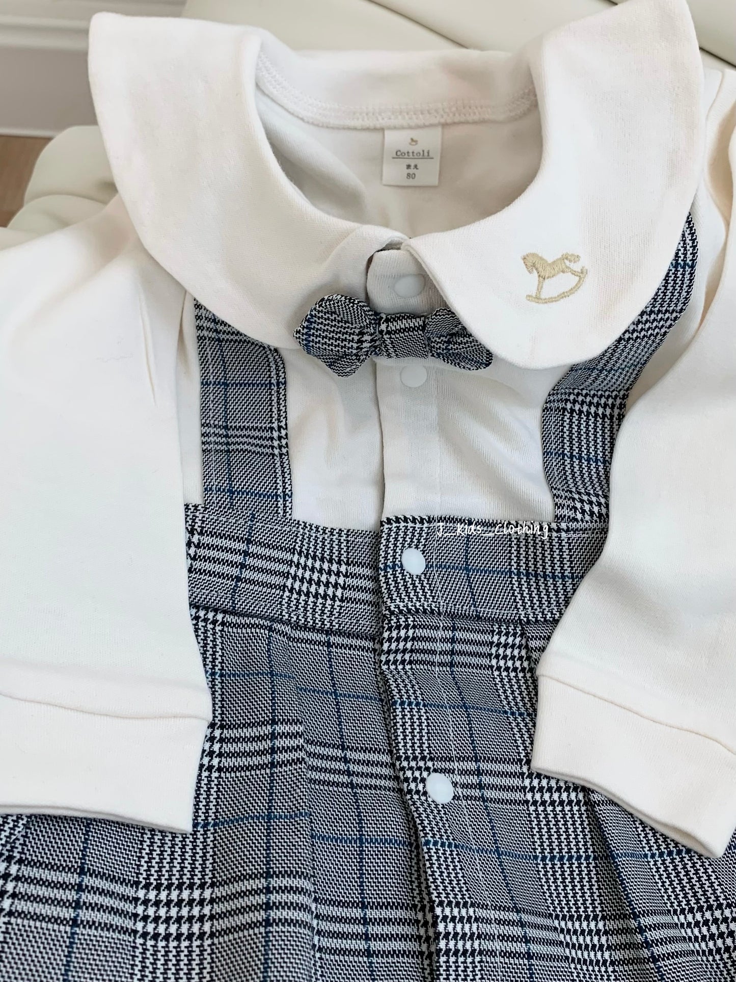 J268 小木马假两件领结长袖爬服