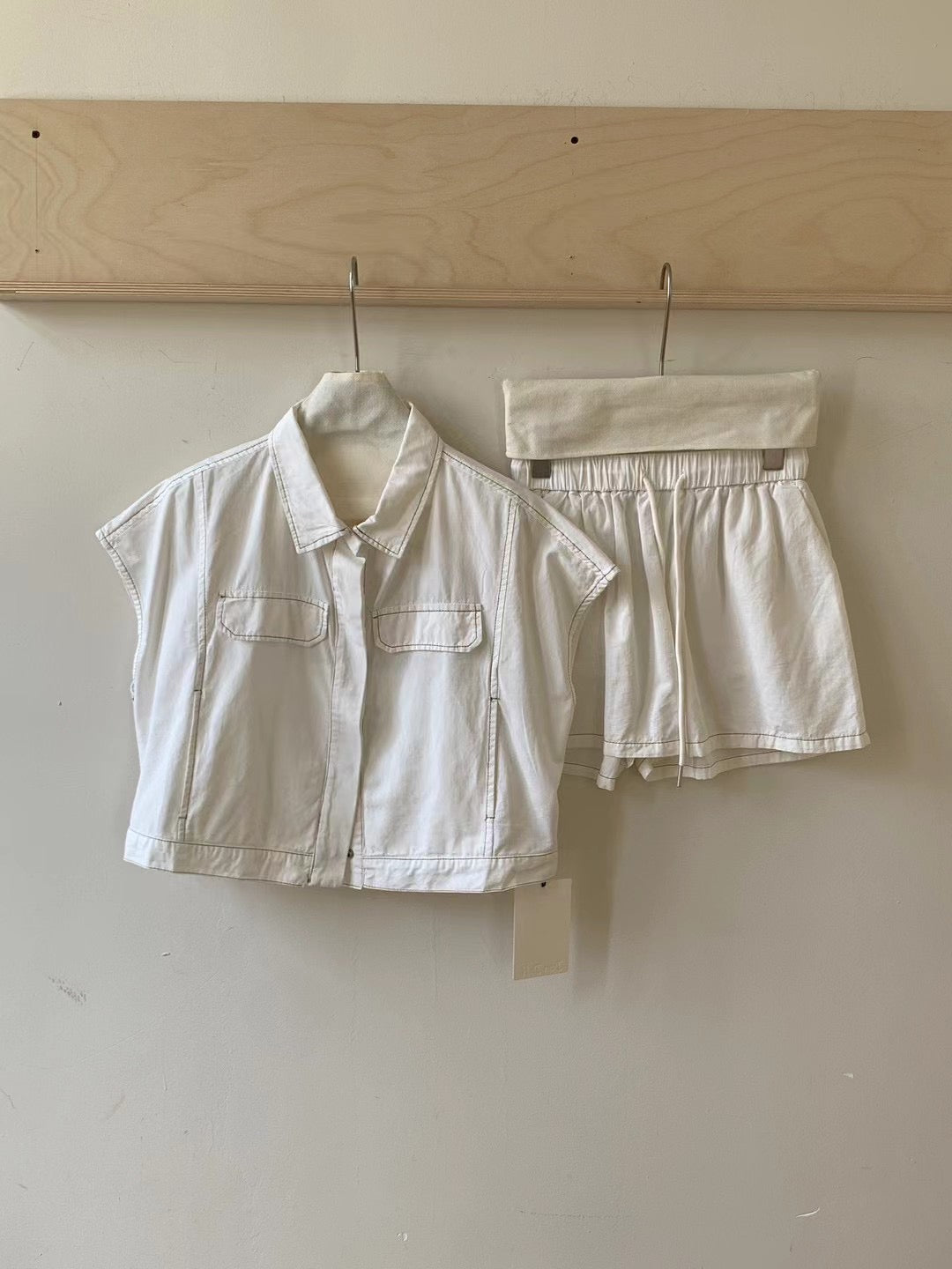 【新品】2572 韩系百搭两件套 上衣+裤子