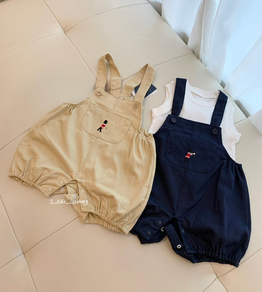 J357 小木马刺绣工装背带裤