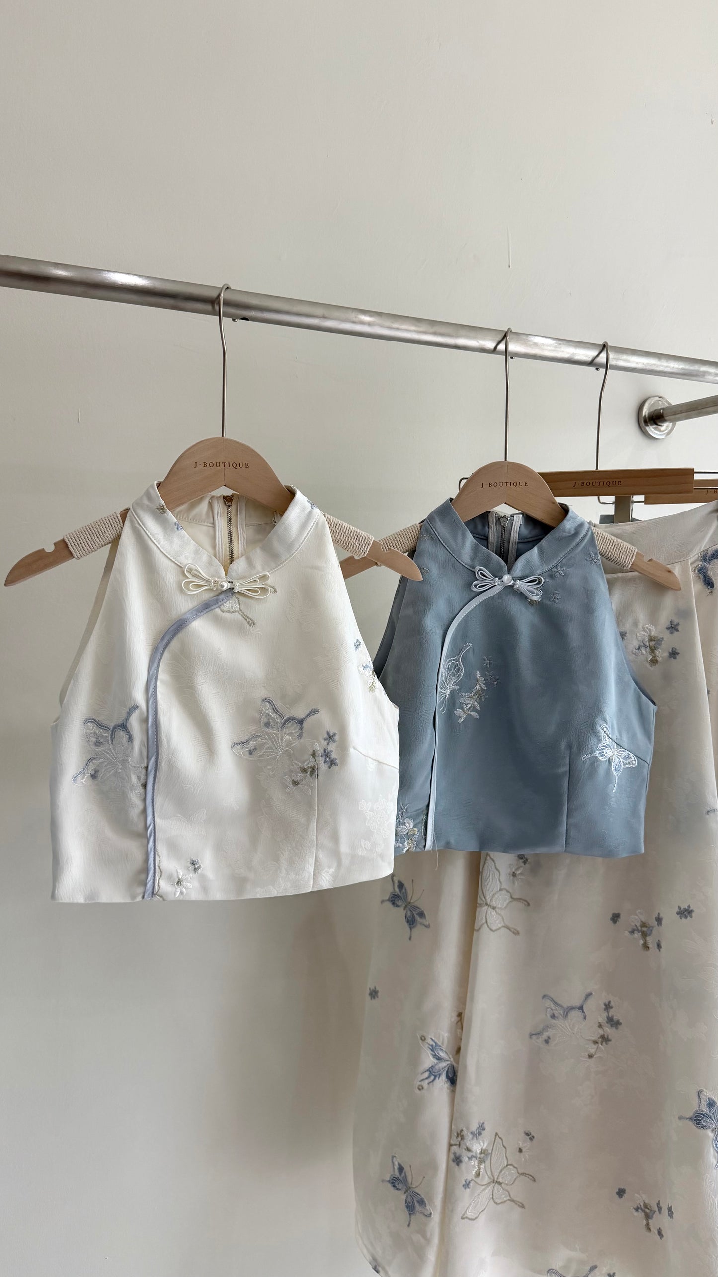 【兰蝶浮光】 挂脖上衣 + 中式长裙 「早鸟价」 （上衣含胸垫）