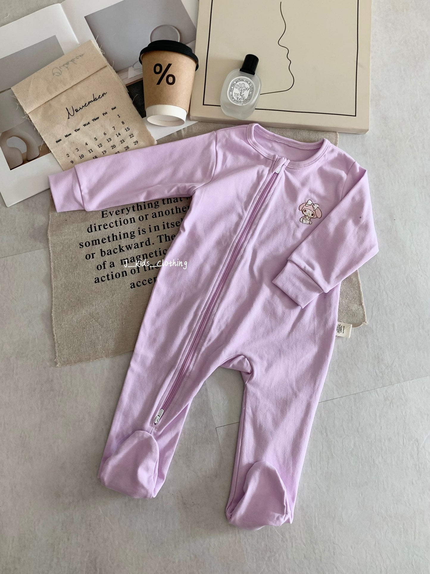 J582 卡通刺绣拉链包脚连体睡衣