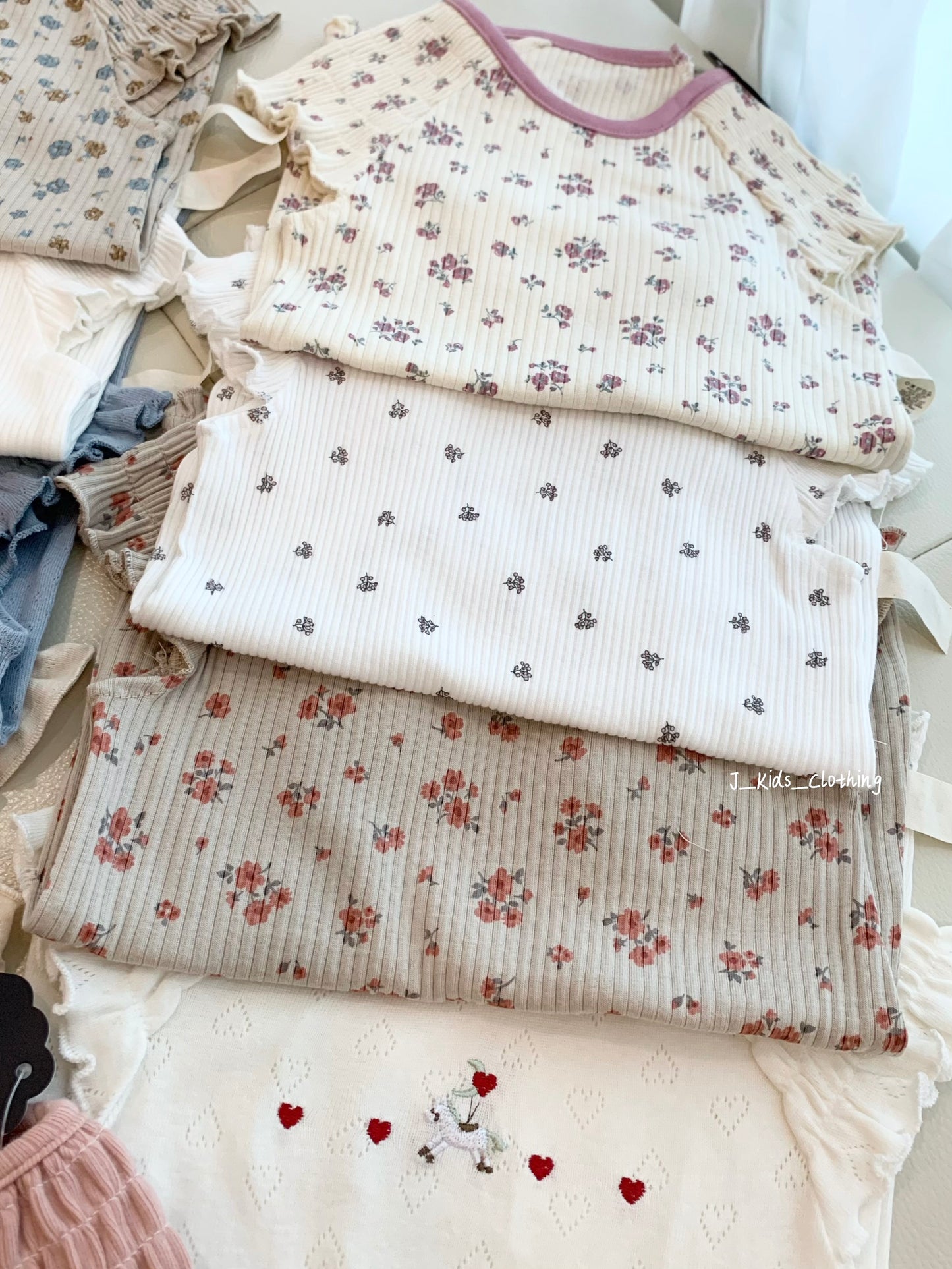 J355 打揽刺绣短袖连体爬服