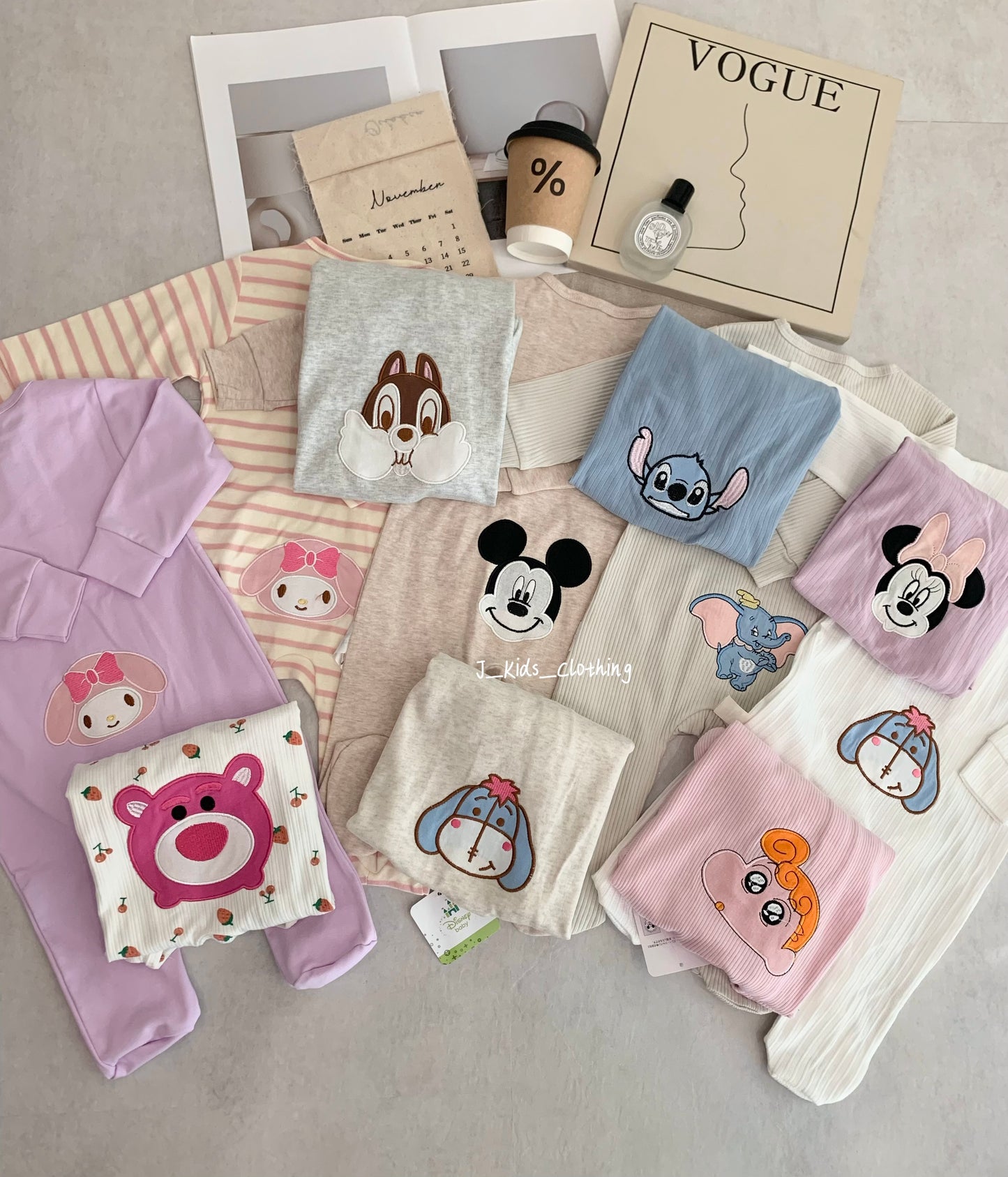 J582 卡通刺绣拉链包脚连体睡衣