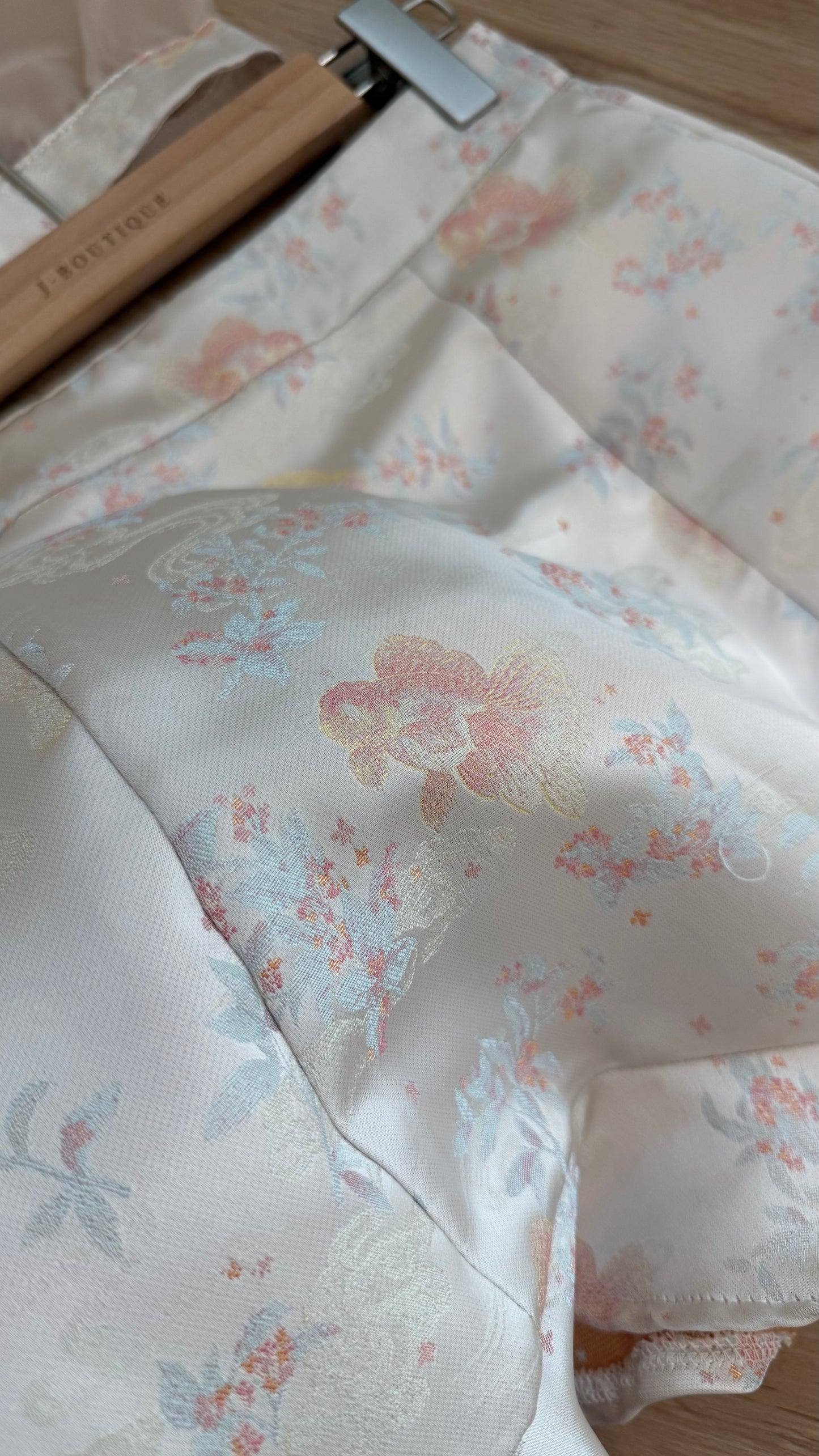 【锦鲤云裳】女款短袖上衣 「早鸟价」