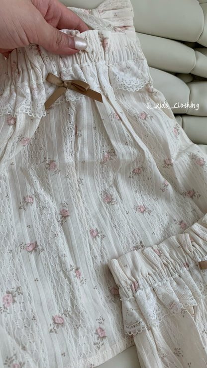 J78 Ins 蕾丝飞袖小碎花套装